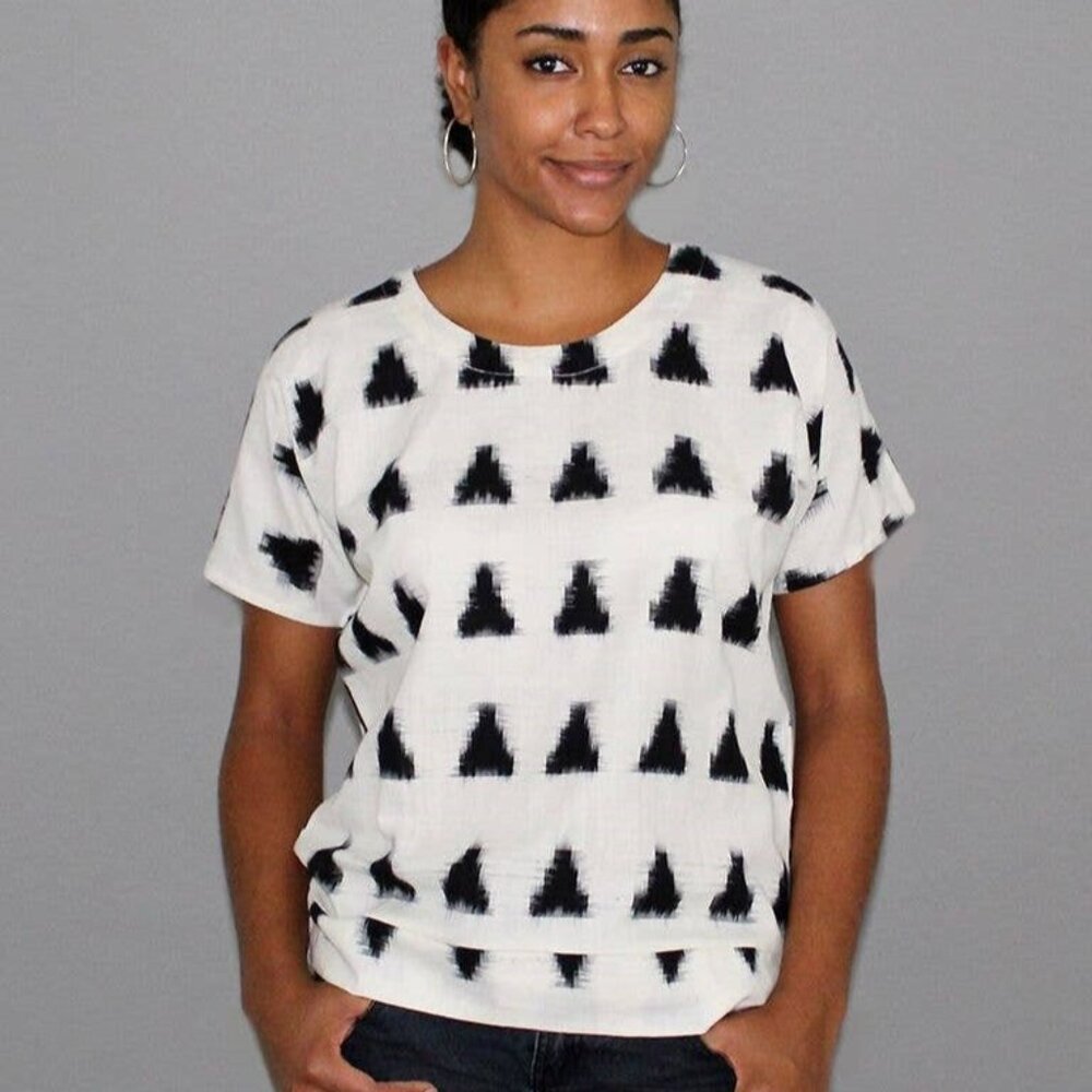 Fair Trade Genuine Ikat Black & White Women's Shirt NWT Small Passion Lilie